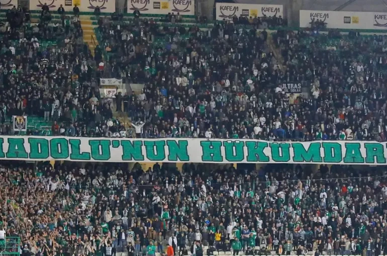 Konyaspor’a kart bloke ve para cezası