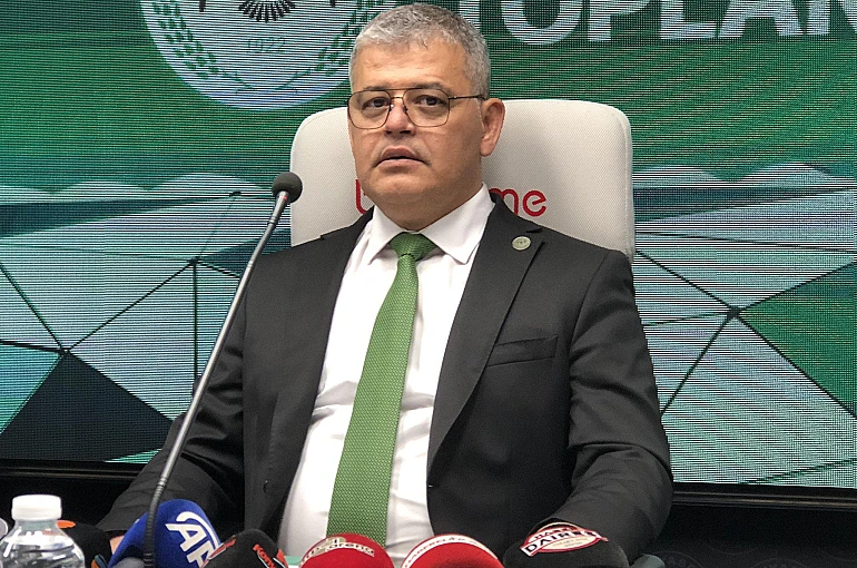 Konyaspor Başkanı Atiker’den yeni bakanlara tebrik!