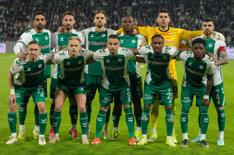 KONYASPOR BAYRAMA ERKEN GİRDİ 2-0