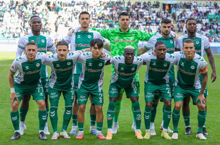Konyaspor'da kara bulutlar dağılmıyor! 1-3
