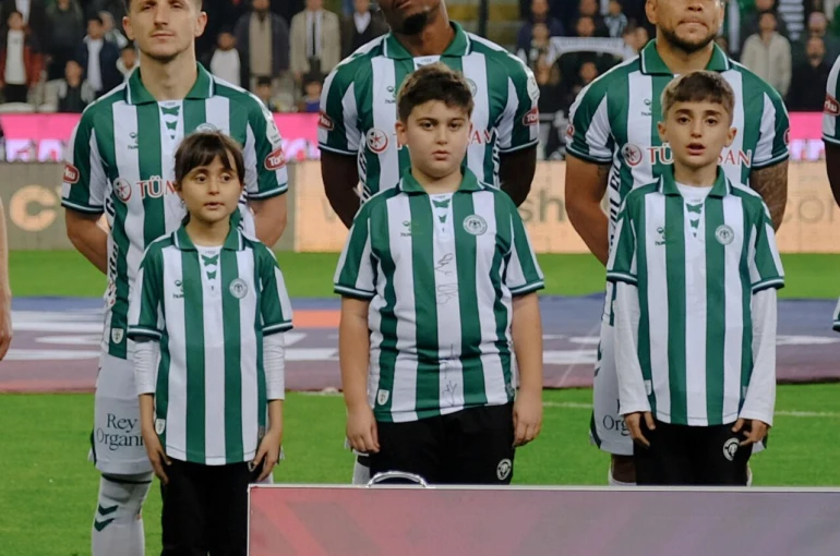 Konyaspor’dan Mevlüt Öğretmene ahde vefa