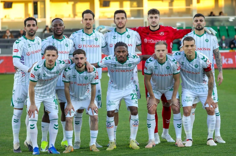 Konyaspor ilk devrede Bjorlo ile önde!