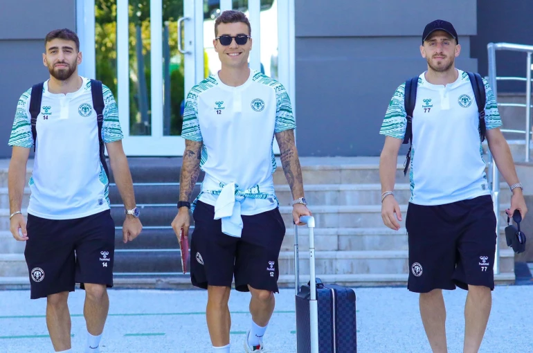 Konyaspor, Karagümrük maçı için İstanbul’a yola çıktı