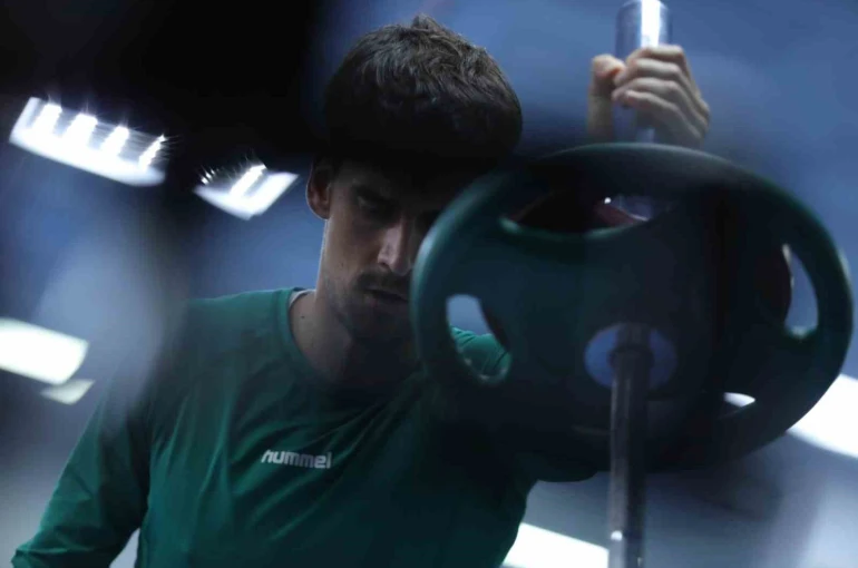 Konyaspor, salonda çalıştı 