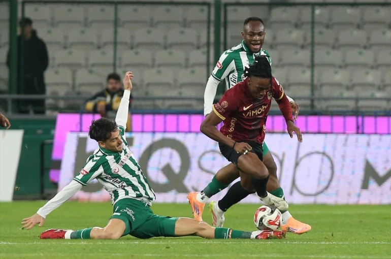 Konyaspor taraftarına bayram hediyesini verdi!