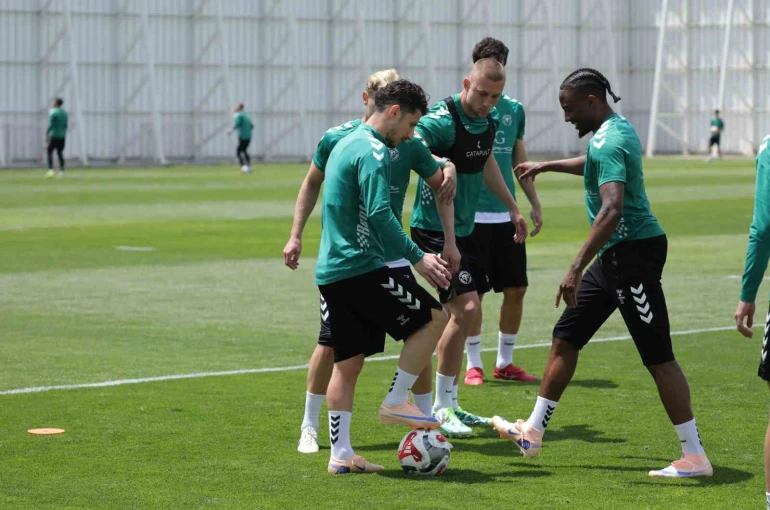 Konyaspor, Trabzonspor maçı hazırlıklarını sürdürdü 