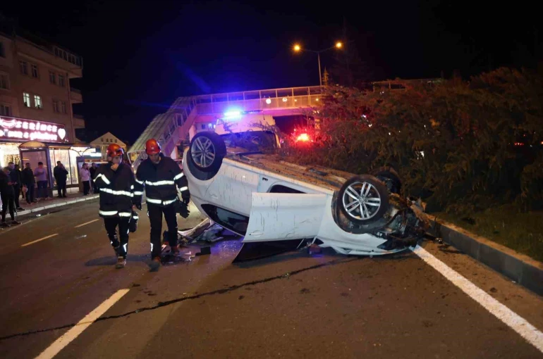 Köpeğe çarpmamak için manevra yapınca takla attı: 2 yaralı 
