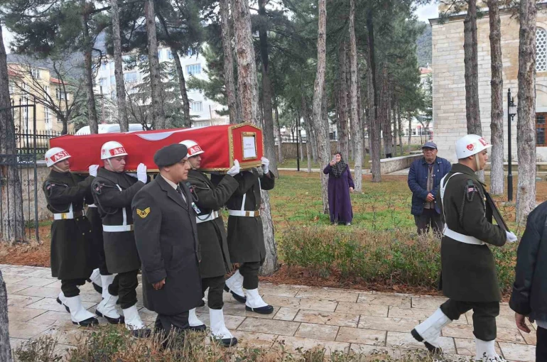 Kore Gazisi Akşehir’de son yolculuğuna uğurlandı 