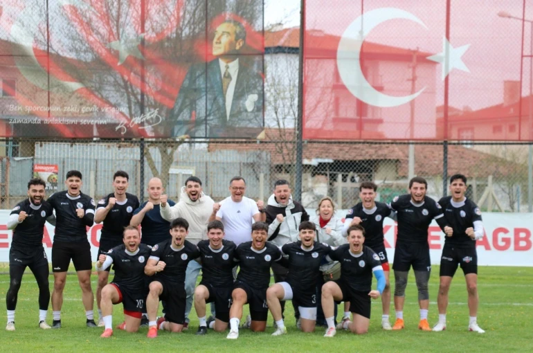 Körfez ragbide zirveyi bırakmadı 