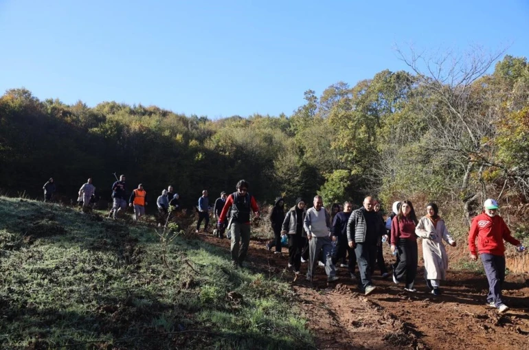 Körfez’de öğrenciler doğa yürüyüşünde buluştu