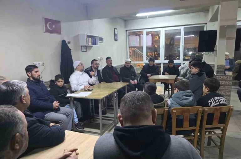 Köşk Başçayır’da maneviyat dolu gece