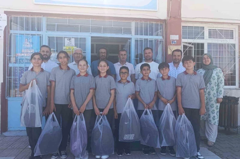 Köy okulundan bursluluk sınavında büyük başarı 