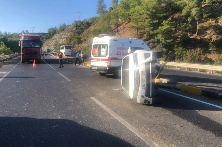 Köyceğiz’de trafik kazası: 4 yaralı 