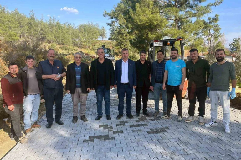 Köyceğiz’in üç mahallesinde parke çalışmaları başladı 