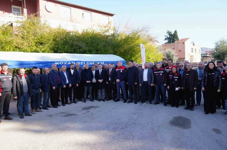 Kozan’da 453 üreticiye ayçiçeği tohumu desteği