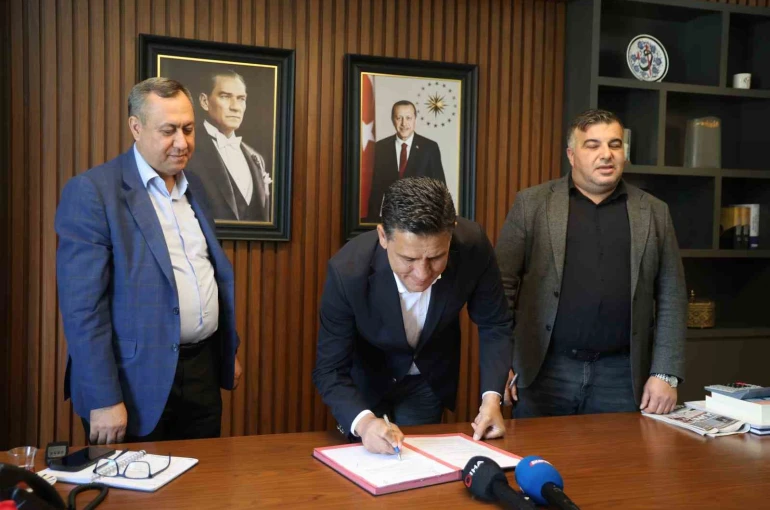 Kozan’da ikinci taziye evi için imzalar atıldı 