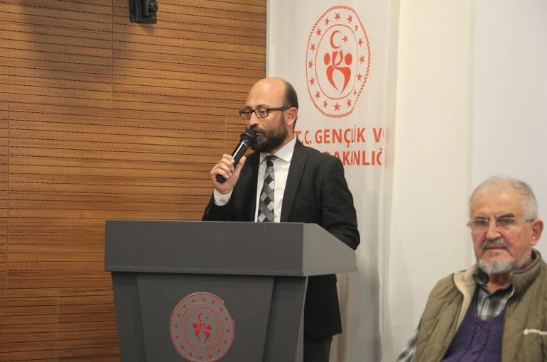 Kula’da ’Helal kazanç ve dürüst kazanç söyleşisi’ Kula’da gerçekleştirildi 