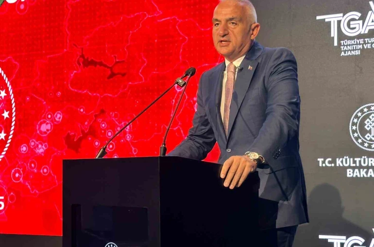Kültür ve Turizm Bakanı Mehmet Nuri Ersoy üçüncü çeyrek turizm verilerini açıkladı 