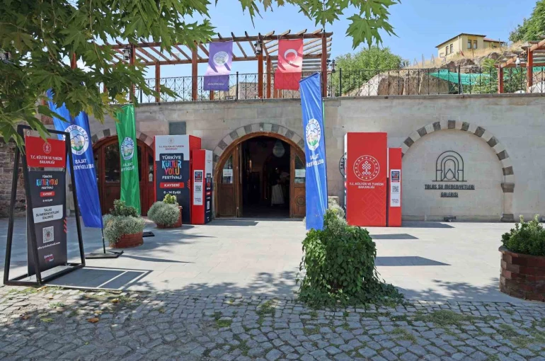 Kültür Yolu Festivali’nde Talas’ta ‘Şifaya Açılan Kapılar’ sergisi