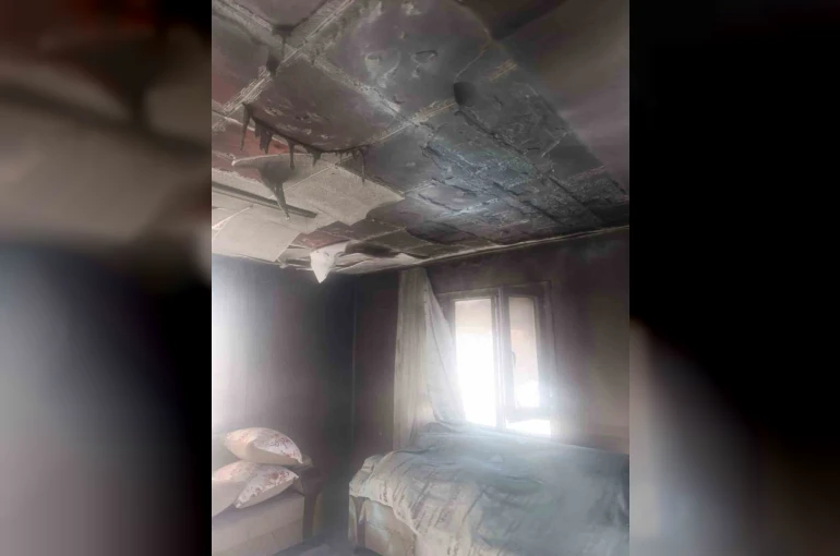 Kumlu’da ev yangını 