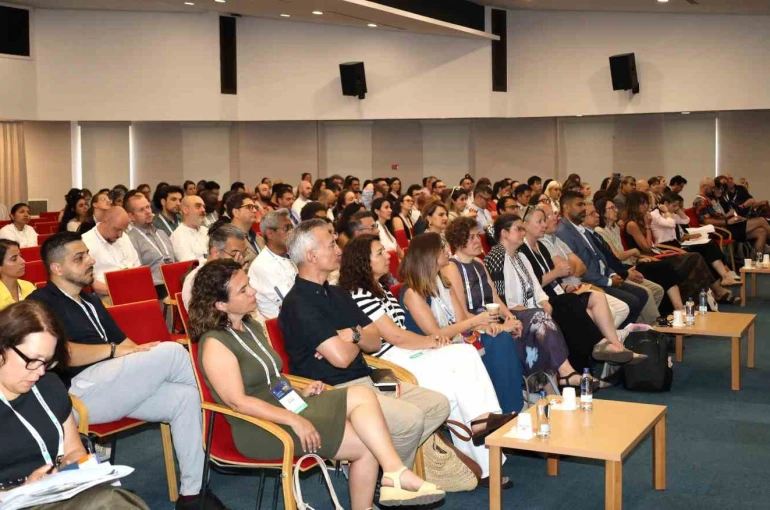 Küresel sorunlara İzmir’den ortak akıl