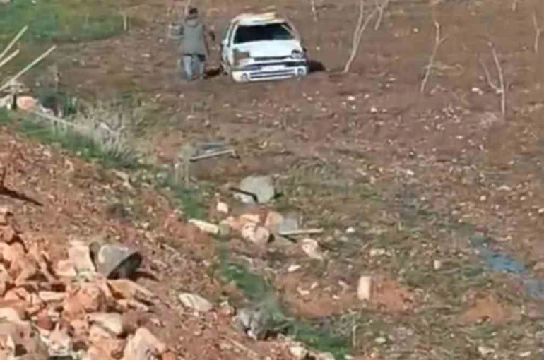 Kurtalan’da otomobil tarlaya uçtu: 1 yaralı 