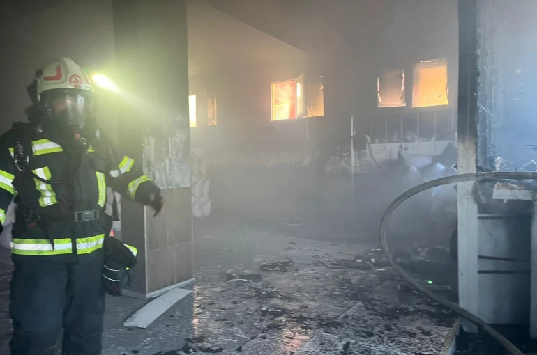 Kuruyemiş fabrikasında korkutan yangın