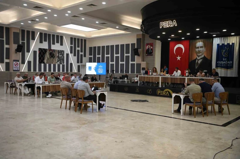Kuşadası Belediyesi Meclisi’nden elektrikli araç ve engelli erişimi kararı 