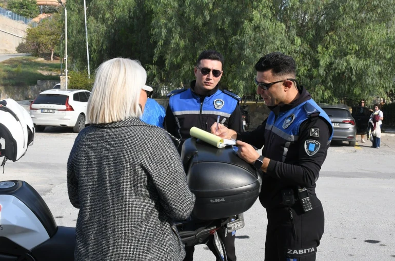 Kuşadası Belediyesi’nden ‘Çöp çıkarma’ saatlerine sıkı denetim 