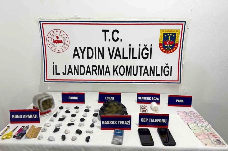 Kuşadası’nda uyuşturucu satıcılarına operasyon 