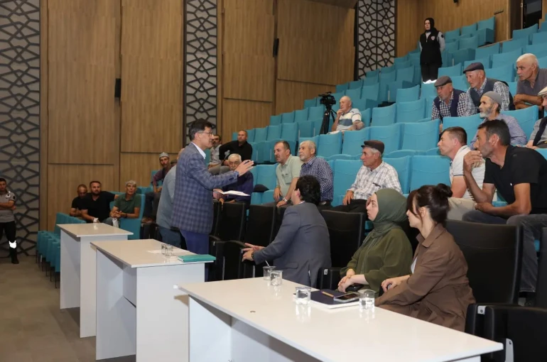 Kütahya Ağaçköy Mahallesinde imar planları için istişare toplantısı düzenlendi 