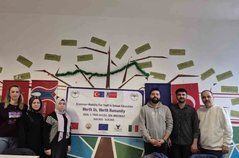 Kütahya Ahteri İmam Hatip Ortaokulu’ndan Avrupa’ya değerler temelli eğitim yolculuğu