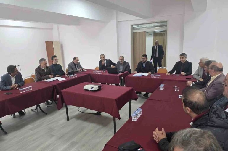 Kütahya İl Milli Eğitim Müdürü Yılmaz: "Çocukların anavatanı ailesidir" 