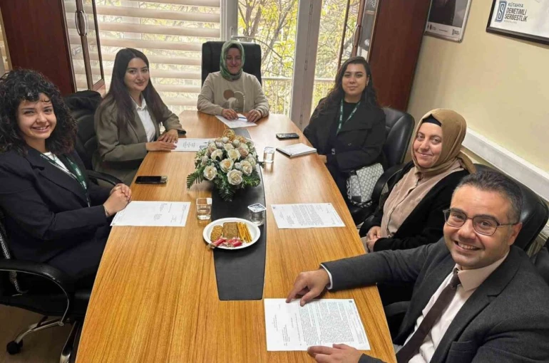 Kütahya Yeşilay Danışma Merkezi’nde iş birliği