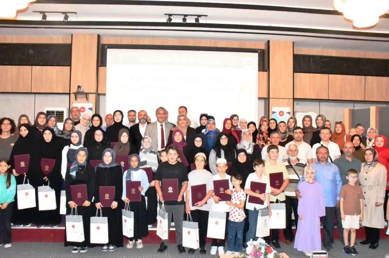 Kütahya’da 23 öğrenciye Hafızlık İcazetnamesi verildi 