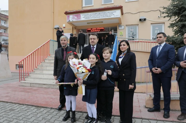 Kütahya’da 570 okuldaki 90 bin 373 öğrenci karne heyecanı yaşadı