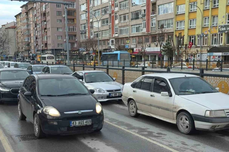 Kütahya’da araç sayısı artmaya devam ediyor