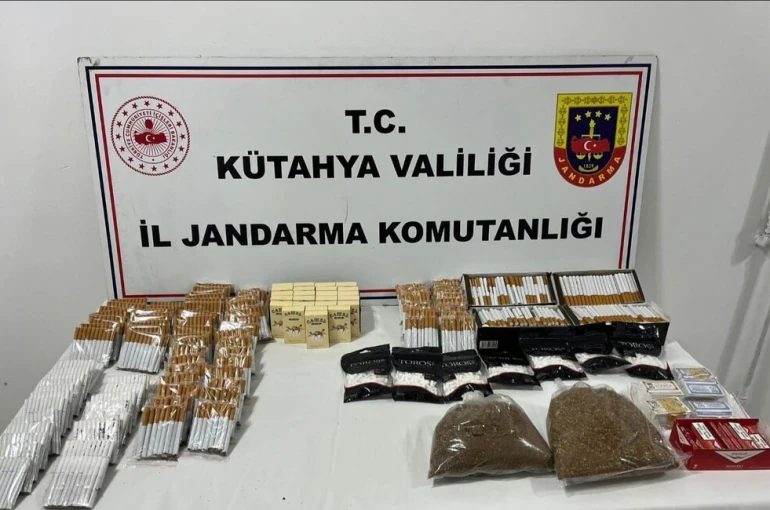 Kütahya’da binlerce bandrolsüz makaron ele geçirildi 
