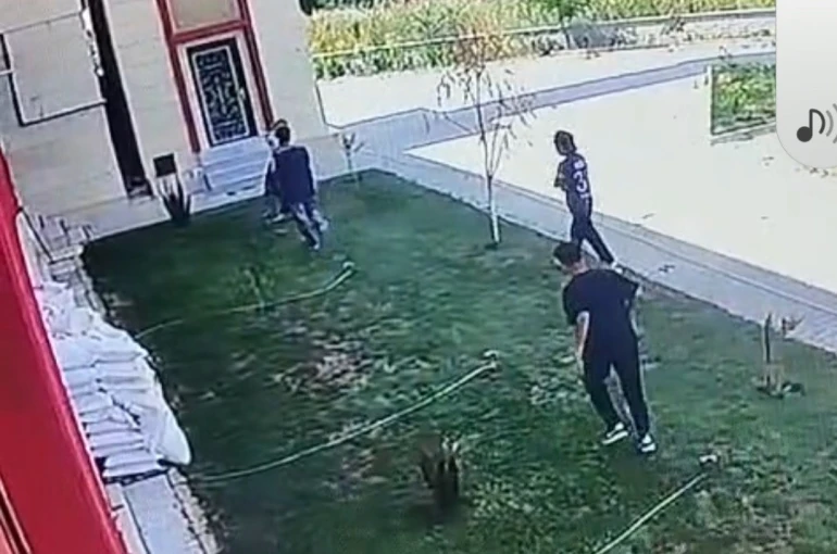 Kütahya’da caminin sulama fıskiyelerine zarar verdiler: O anlar kameraya yansıdı