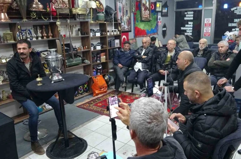 Kütahya’da haftada 3 gün antika mezatı düzenleniyor 