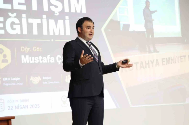 Kütahya’da İl Emniyet Müdürlüğü personeline etkili iletişim eğitimi 