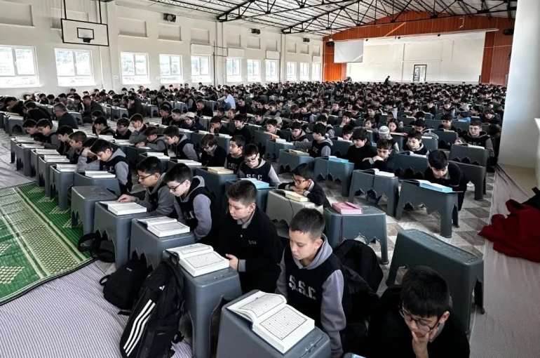 Kütahya’da kalpler Kur’an-ı Kerim ile aydınlandı 