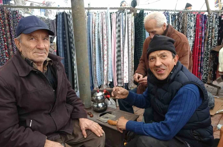 Kütahya’da mevsimin ilk karı sevinçle karşılandı 