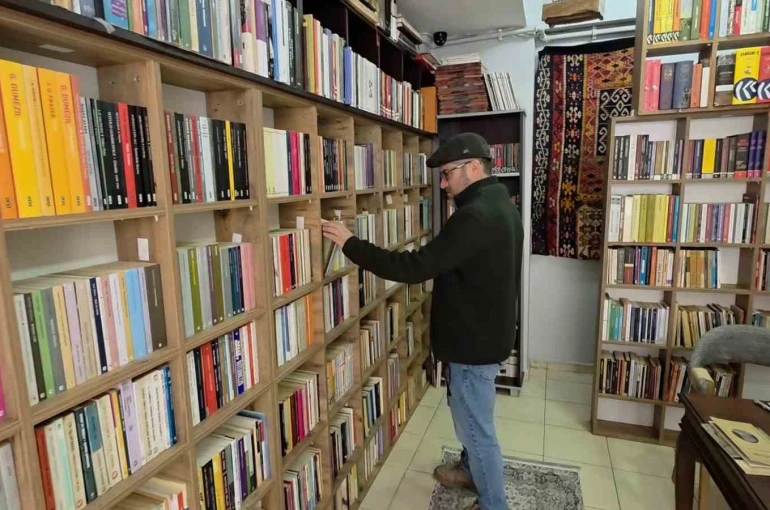 Kütahya’da sahaflık geleneği yaşatılmaya devam ediyor 