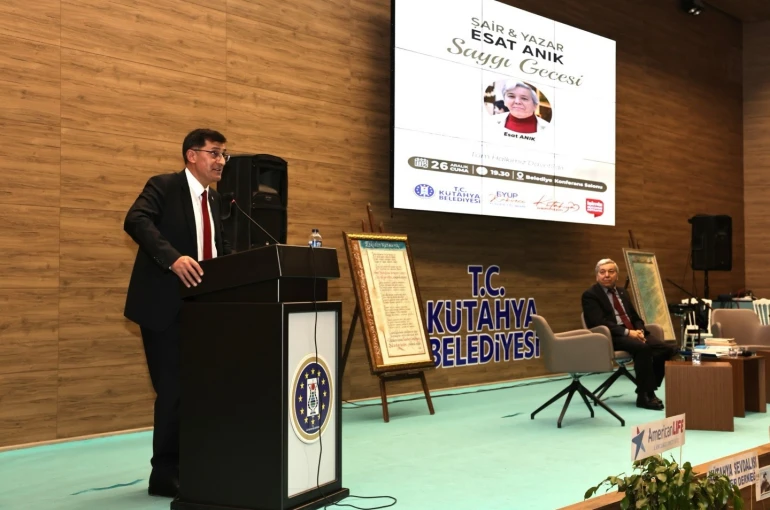 Kütahya’da şair ve yazar Esat Anık için ’Saygı Gecesi’ düzenlendi