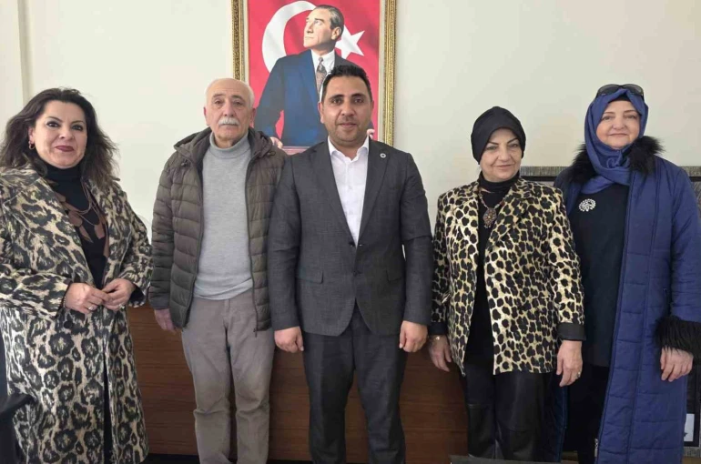 Kütahya’da sanatçılardan yeni Müdür Ali Yılmaz’a ziyaret 