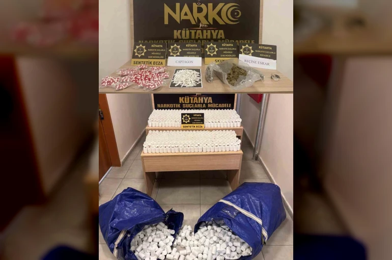 Kütahya’da uyuşturucu operasyonları: 106 bin sentetik ecza ele geçirildi