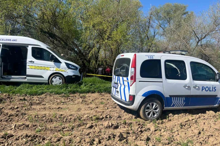 Kütahya’nın Adranos Çayı kenarında ceset bulundu 