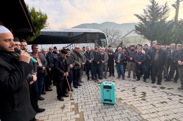 Kutsal topraklara dualarla uğurlandılar 