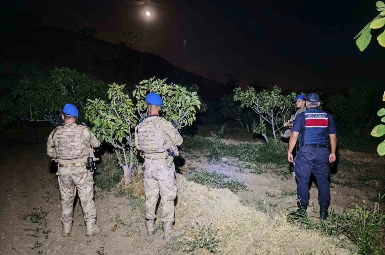 Kuyucak’ta jandarmadan incir nöbeti